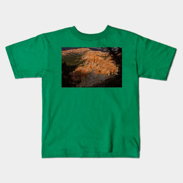 Bryce Canyon View 19 Kids T-Shirt by Rob Johnson Photography